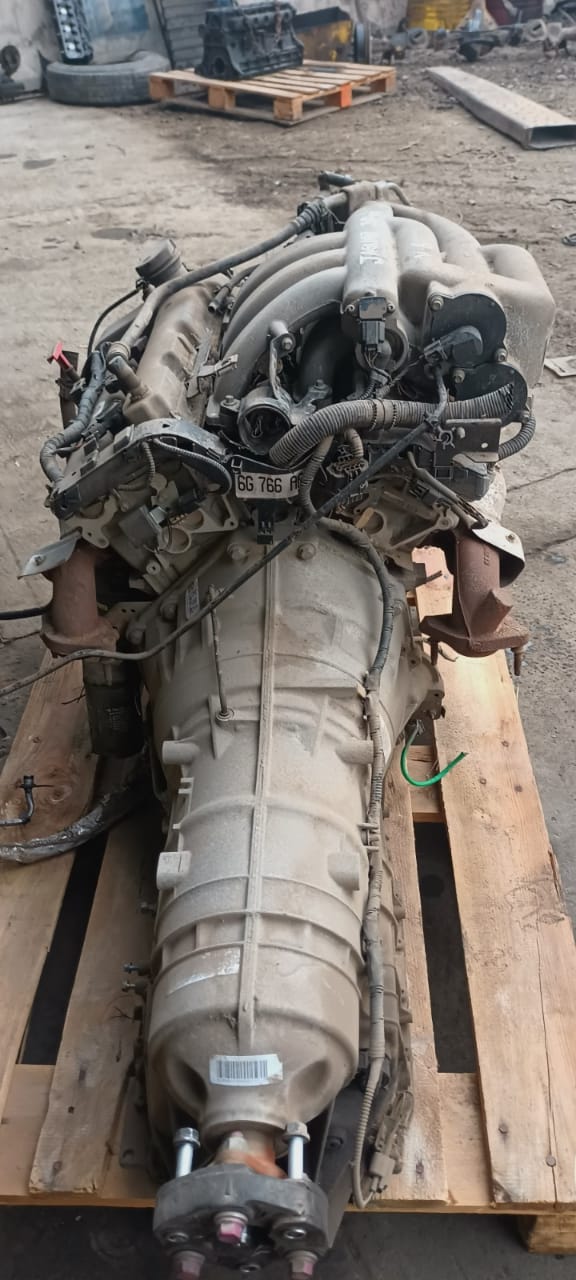 MUñON Otra JAGUAR 2000  USADO  EN DESARME